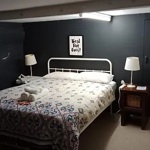 Nature's Melody Share Homestay Brisbane